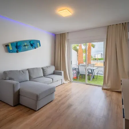 Moderne Designer-maisonette 2 Schlafzimmer Eigene Terrasse Mit Grilltisch Und Fitnessbereich Apartament *