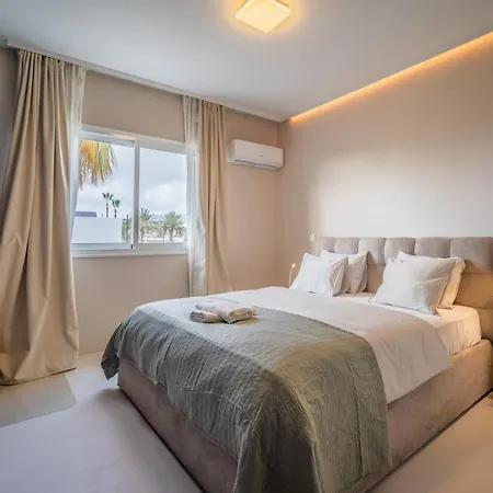 Moderne Designer-maisonette 2 Schlafzimmer Eigene Terrasse Mit Grilltisch Und Fitnessbereich Apartament Aglantzia