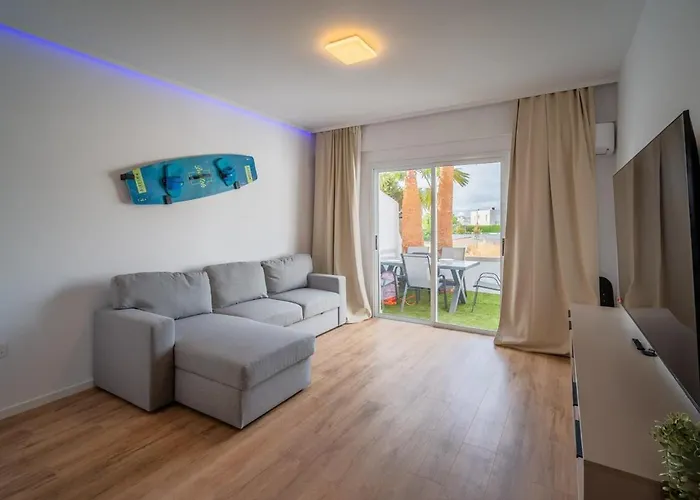 Moderne Designer-maisonette 2 Schlafzimmer Eigene Terrasse Mit Grilltisch Und Fitnessbereich Lägenhet *