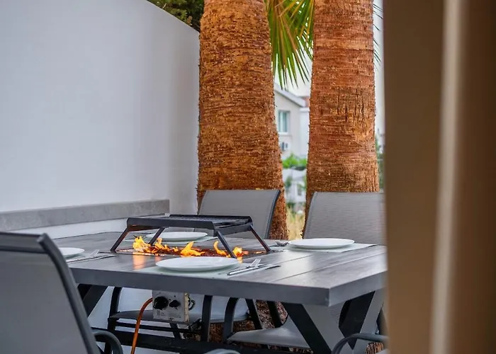 Lägenhet Moderne Designer-maisonette 2 Schlafzimmer Eigene Terrasse Mit Grilltisch Und Fitnessbereich *